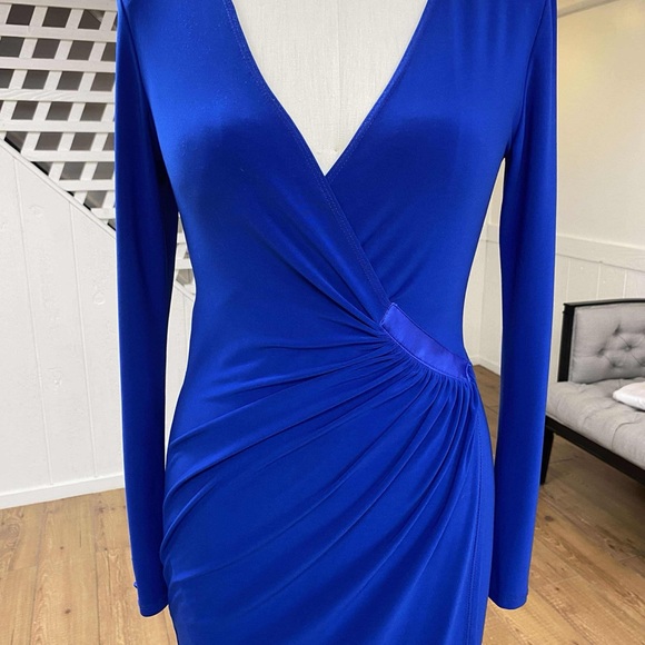 Elegant Blue Long Sleeve Dress - Picture 8 of 8